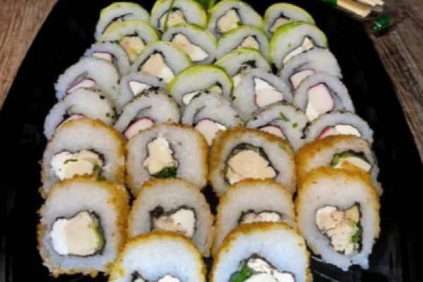¡30 piezas del mas rico sushi! No te quedes sin probar estas ricas piezas — Sushi Nice