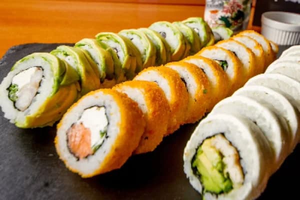 ¡30 piezas del mas rico sushi! No te quedes sin probar estas ricas piezas — Issam Sushi