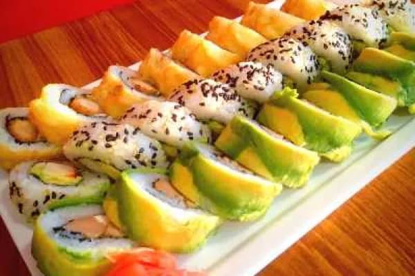 ¡Que suenen esos palillos! 30 piezas de sushi VIP — Expréss Sushi Delivery