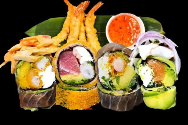 ¡Locura de sabores! RIcas 45 piezas de sushi . Imperdible descuento — Sushi King