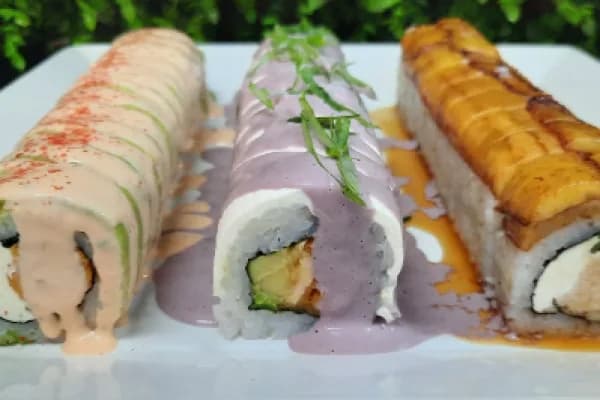 ¡Imperdible! ¡No te quedes sin estas ricas 20 piezas de selección! — Keem Sushi El Llano