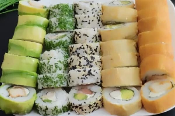 ¡50 piezas de los mejores sabores! No te lo puedes perder — Sushi Nan
