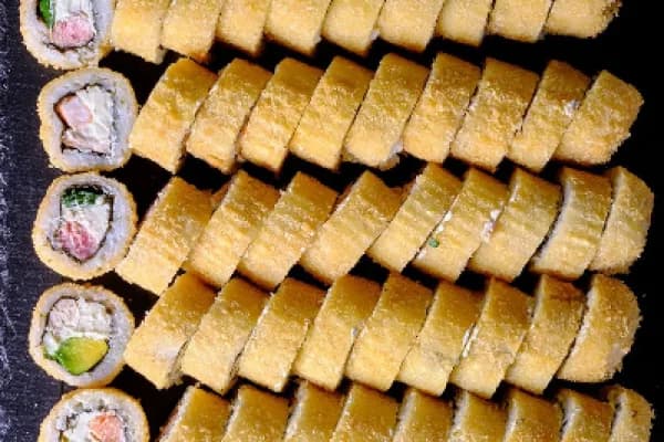 ¡Sushi fresco y delicioso con descuento! — A lo Perucho Sushi Bar