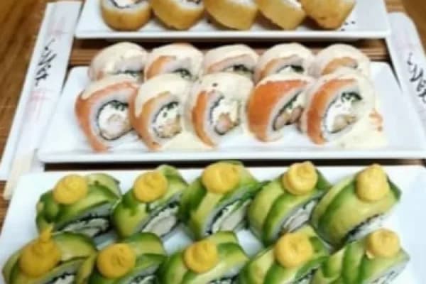 ¡Deliciosas piezas de sushi a precio especial! — Tako Nikkei -San Ramón