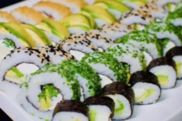 ¡Oferta exclusiva de sushi! — Tako Nikkei -San Ramón